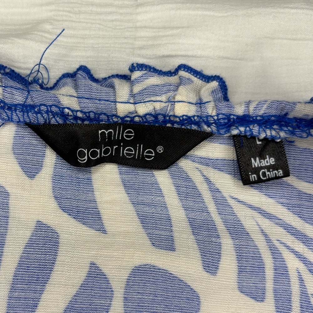 Mlle Gabrielle Vibrant Blue and White Patterned Tiered Midi Dress - Size large - Picture 6 of 12